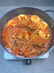 ofada sauce  with proteins