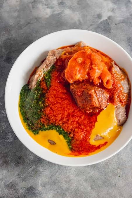 Amala on spot,i witthEwedu with assorted meat and ponmo